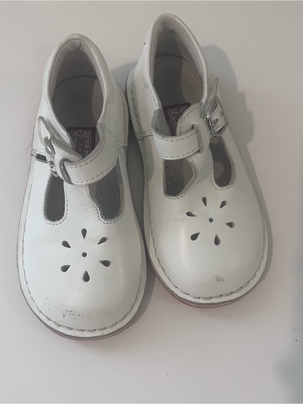 L’amour Girls White T-Strap Mary Jane Shoes Size 8 Leather Summer Spring